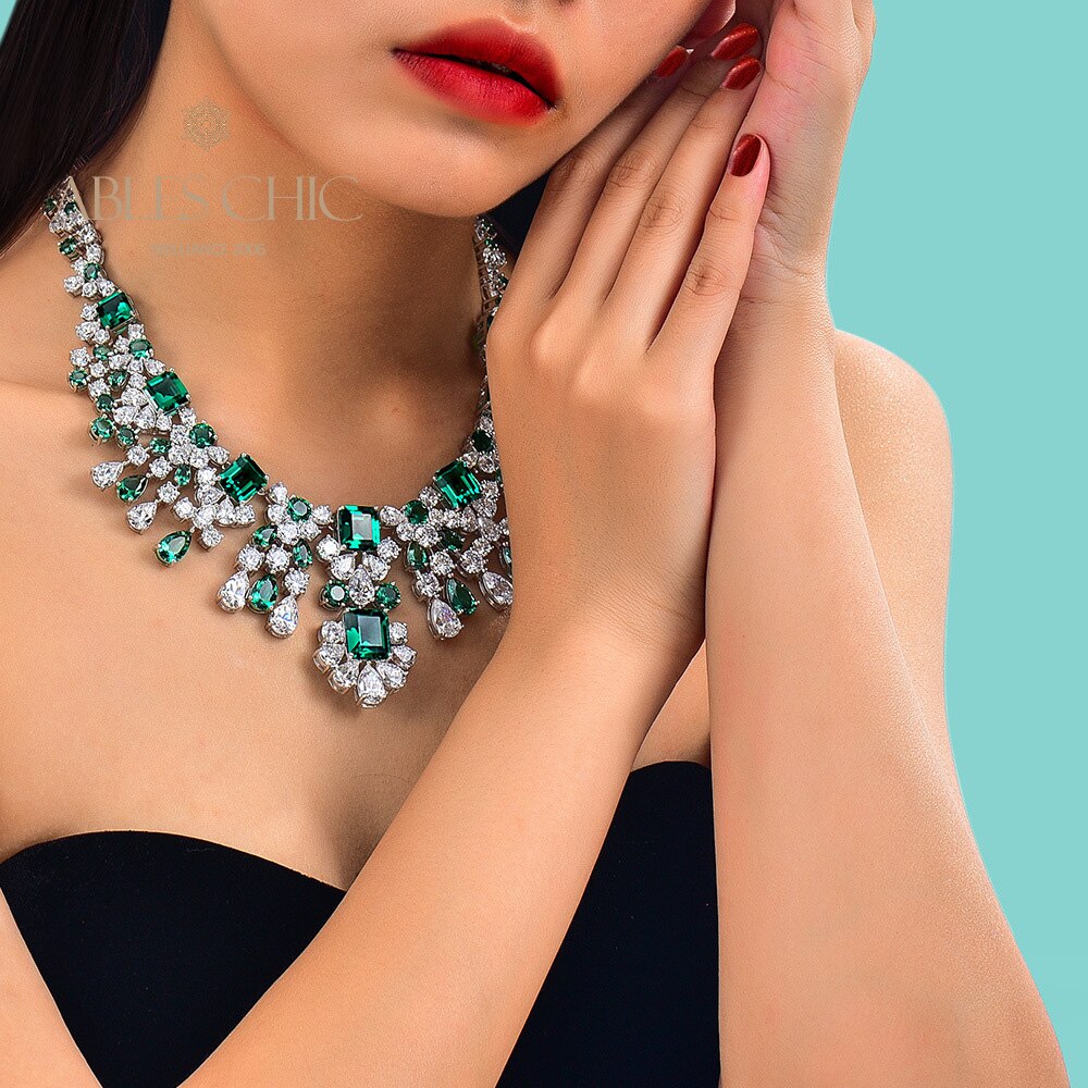 Emerald Chanderlier Brides Necklace P0633
