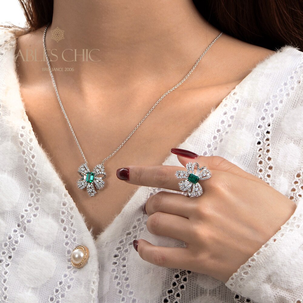 Emerald Bowtie Pendant P0645