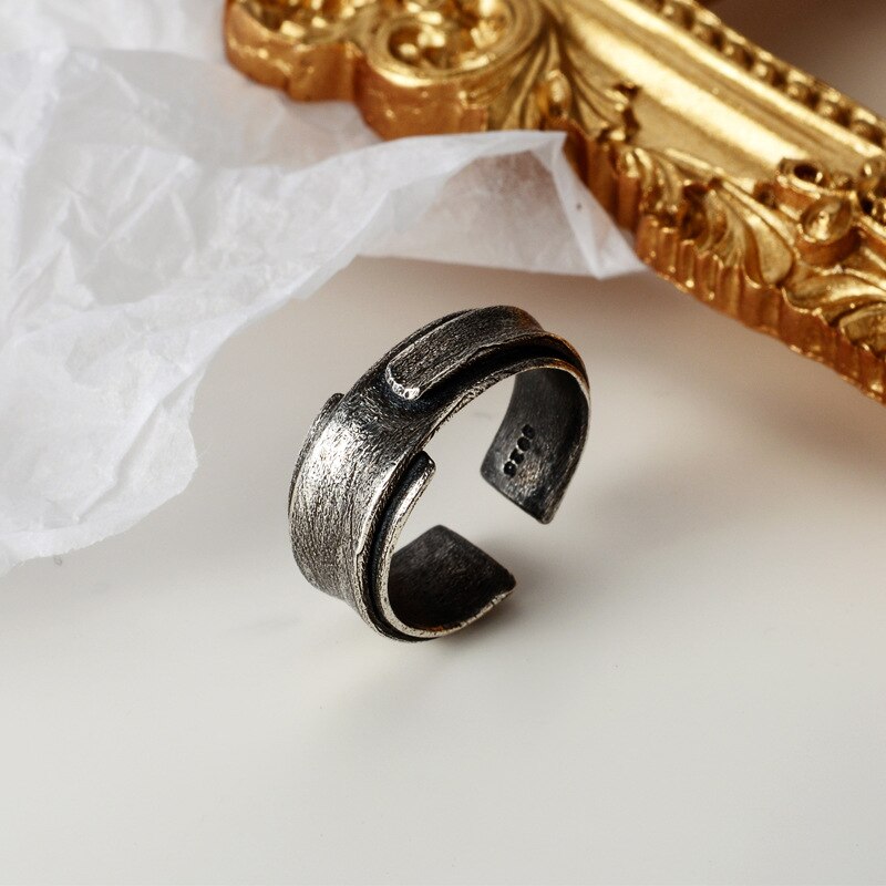 Antique Matte Texture Pleated Ring R1285