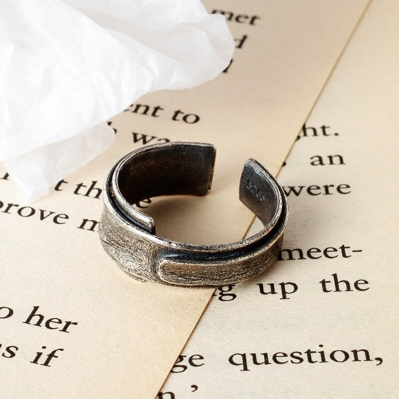 Antique Matte Texture Pleated Ring R1285