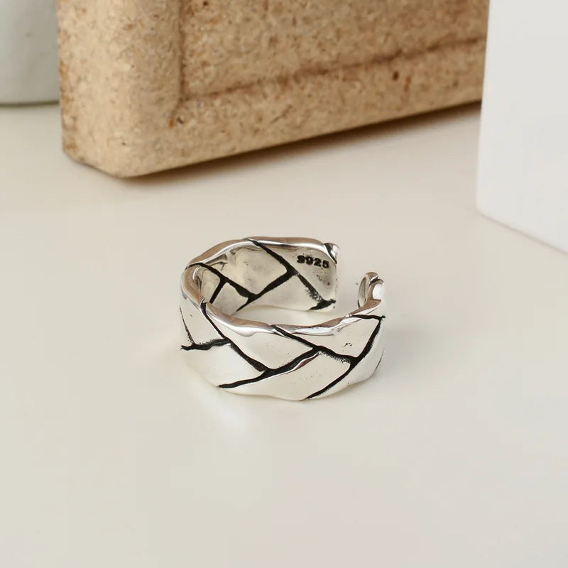 Antique Tile Texture Ring R1284