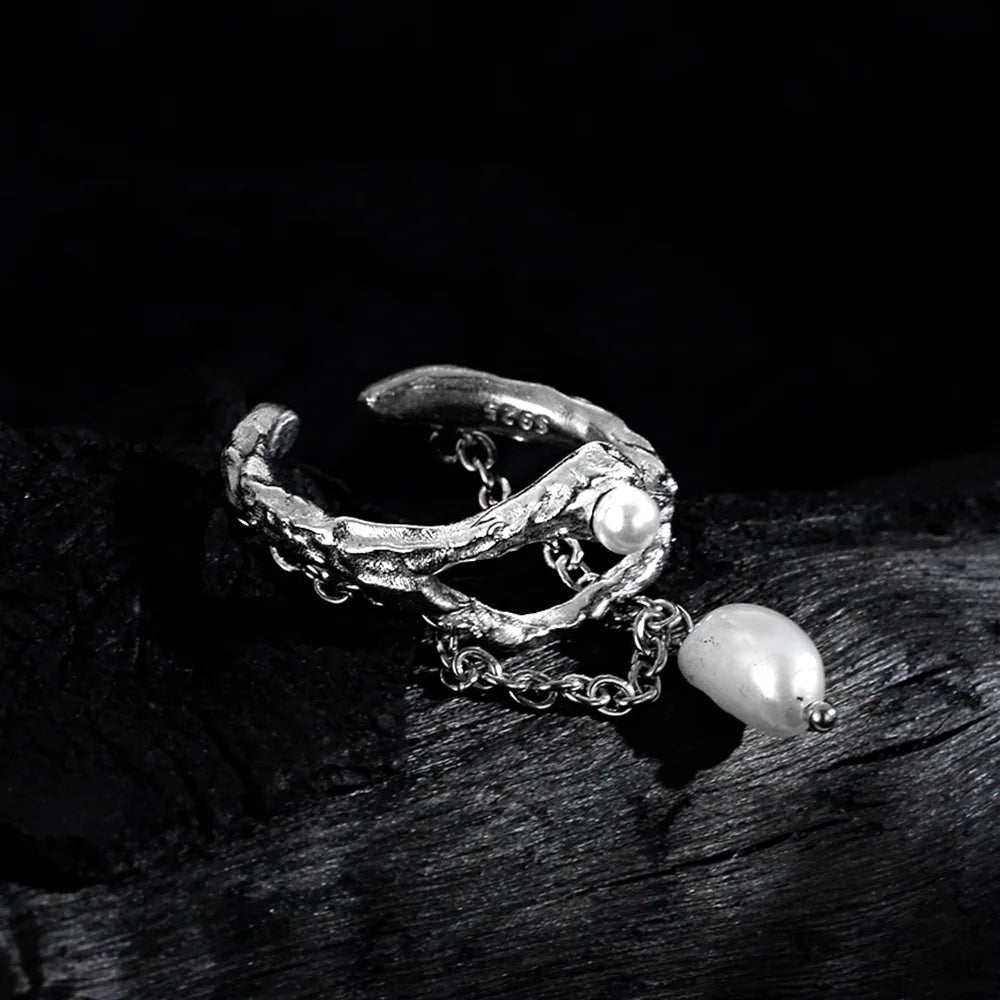 Chained Pearl Halloween Ring R1220
