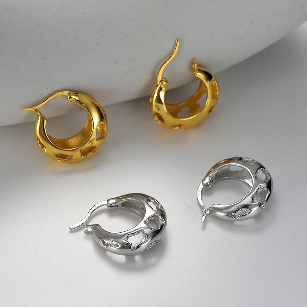 Cutout Hoop Clip Earrings E1036 1 Piece