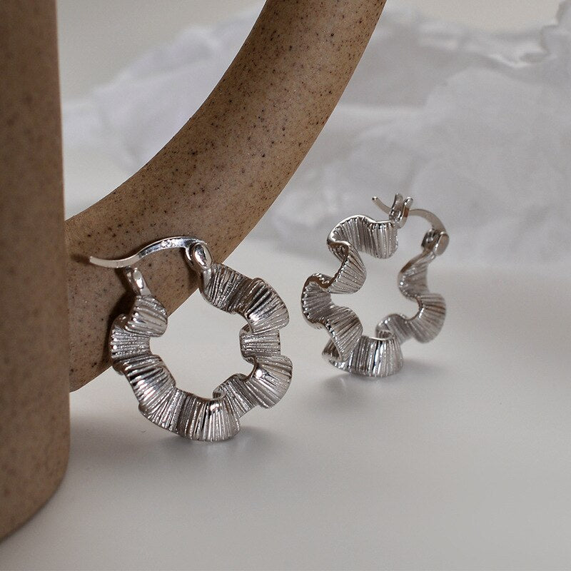 Irregular Folds Hoop Earrings E1042