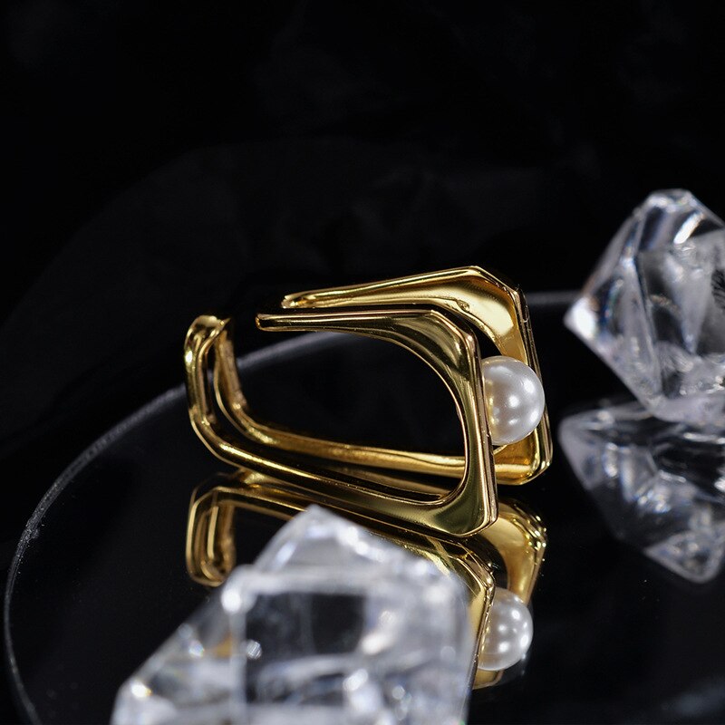 Geometric Shell Pearl Ear Cuff E1055 1 Piece