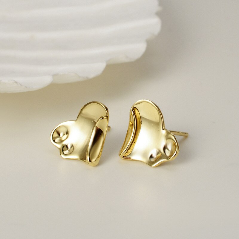 Irregular Heart Polished Ear Studs E1050