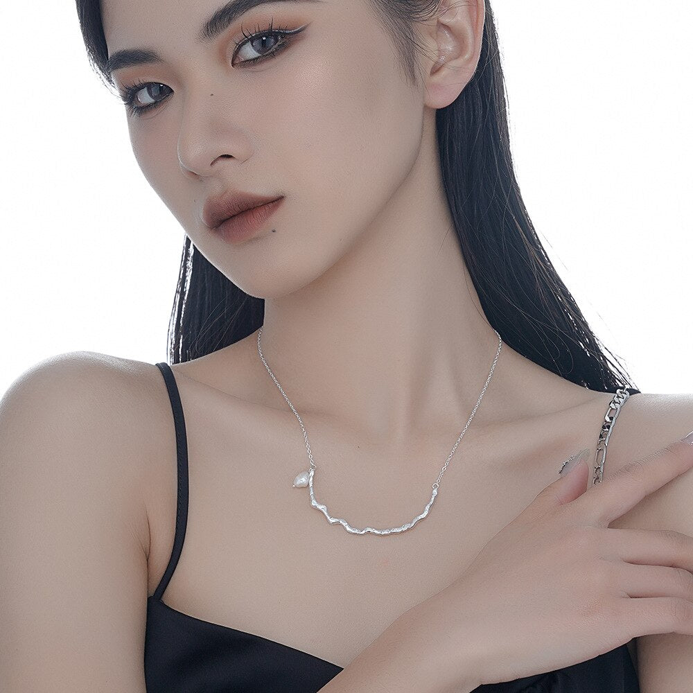 Thick Long Wire Pendant N1041