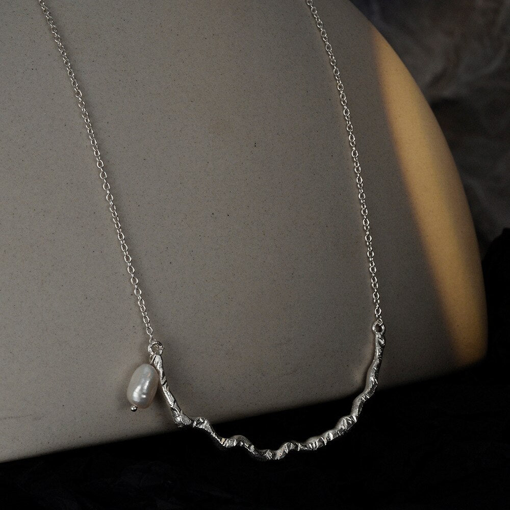 Thick Long Wire Pendant N1041