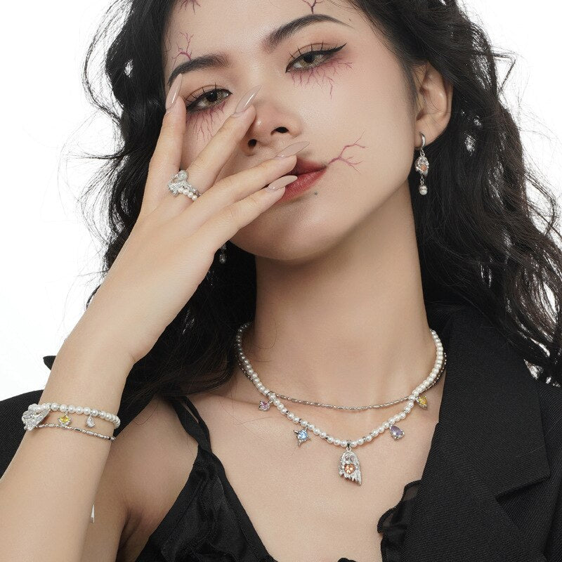 Halloween Spirit Pearl Witch Necklace N1009