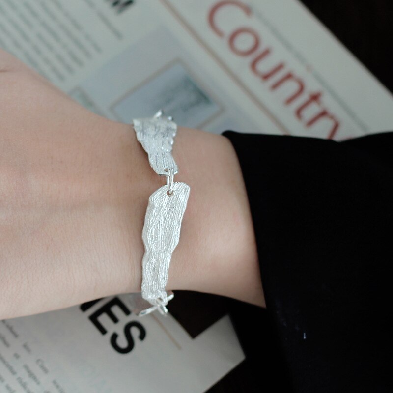 Wrinkled Links Bracelet