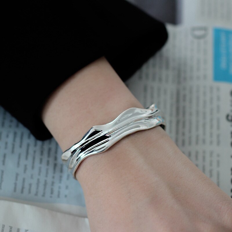 Liquid Pattern Irregular Bangle B1016