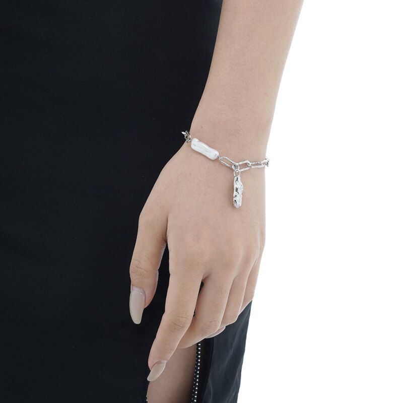 Baroque Pearl Elongated Chain Bracelet B1038