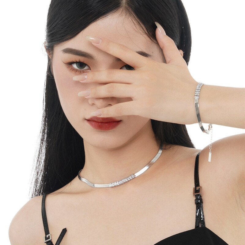 Pronged CZ Snake Chain Bracelet B1009