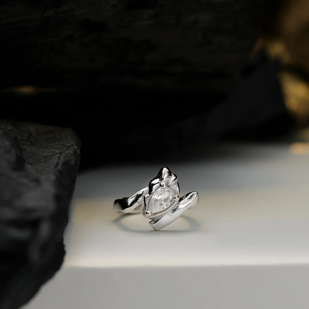 Solitaire CZ Ear Cuff E1150, 1 Piece