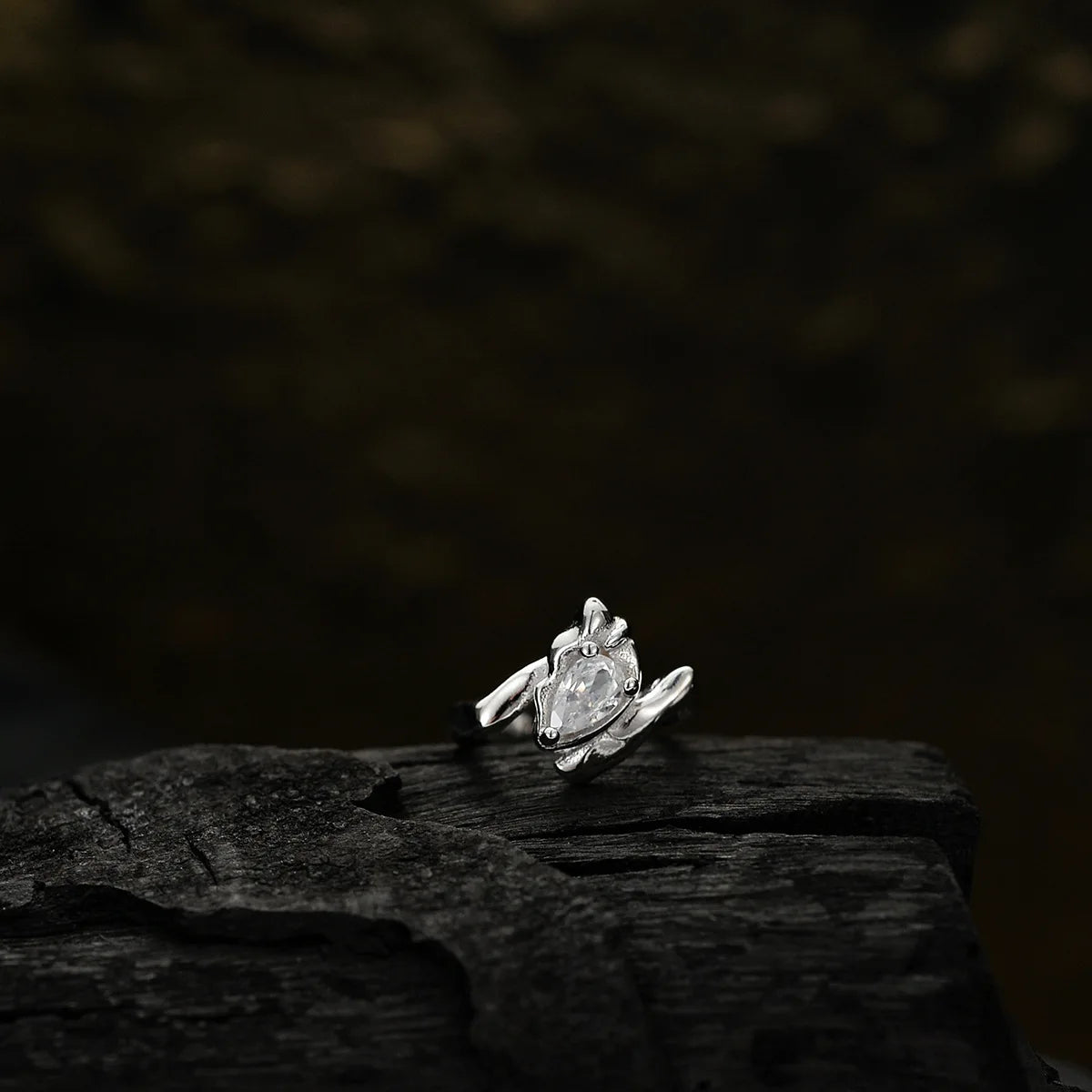 Solitaire CZ Ear Cuff E1150, 1 Piece