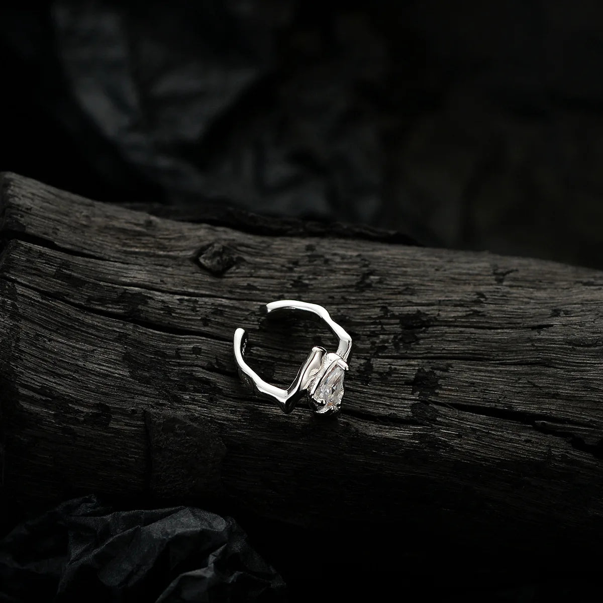 Solitaire CZ Ear Cuff E1150, 1 Piece