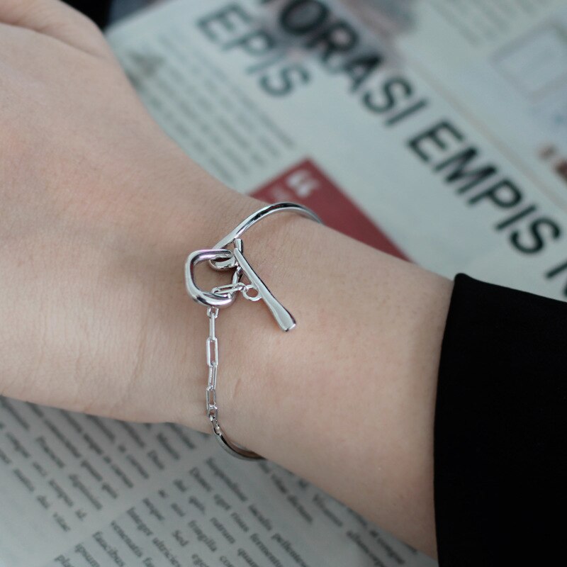 Thick Wire T-bar Bracelet B1037