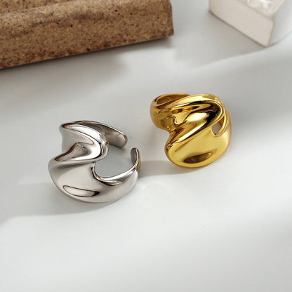 Swirl Chunky Offbeat Ring R1055