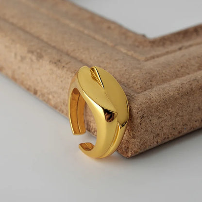 Thick Signet Ring R1035