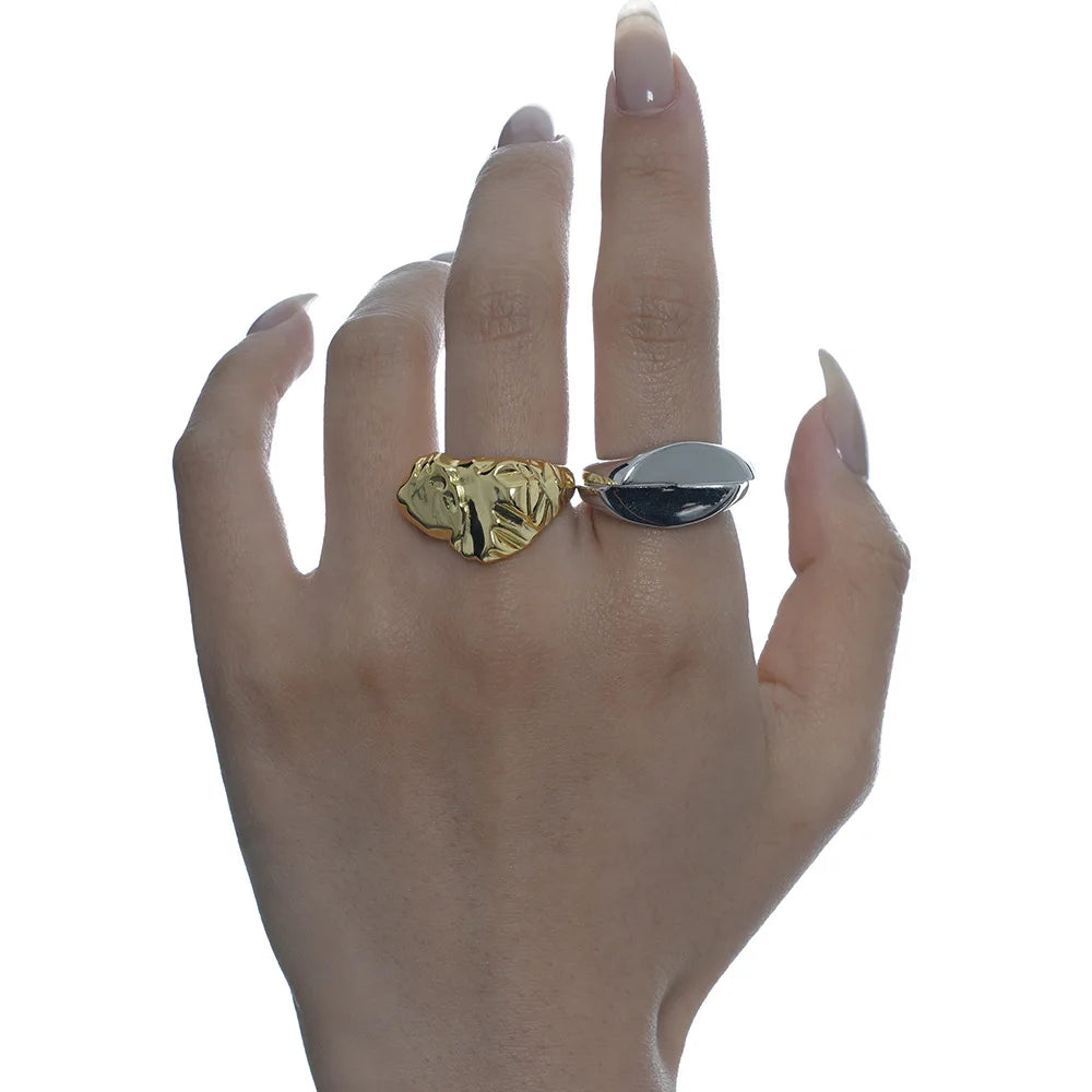 Thick Signet Ring R1035