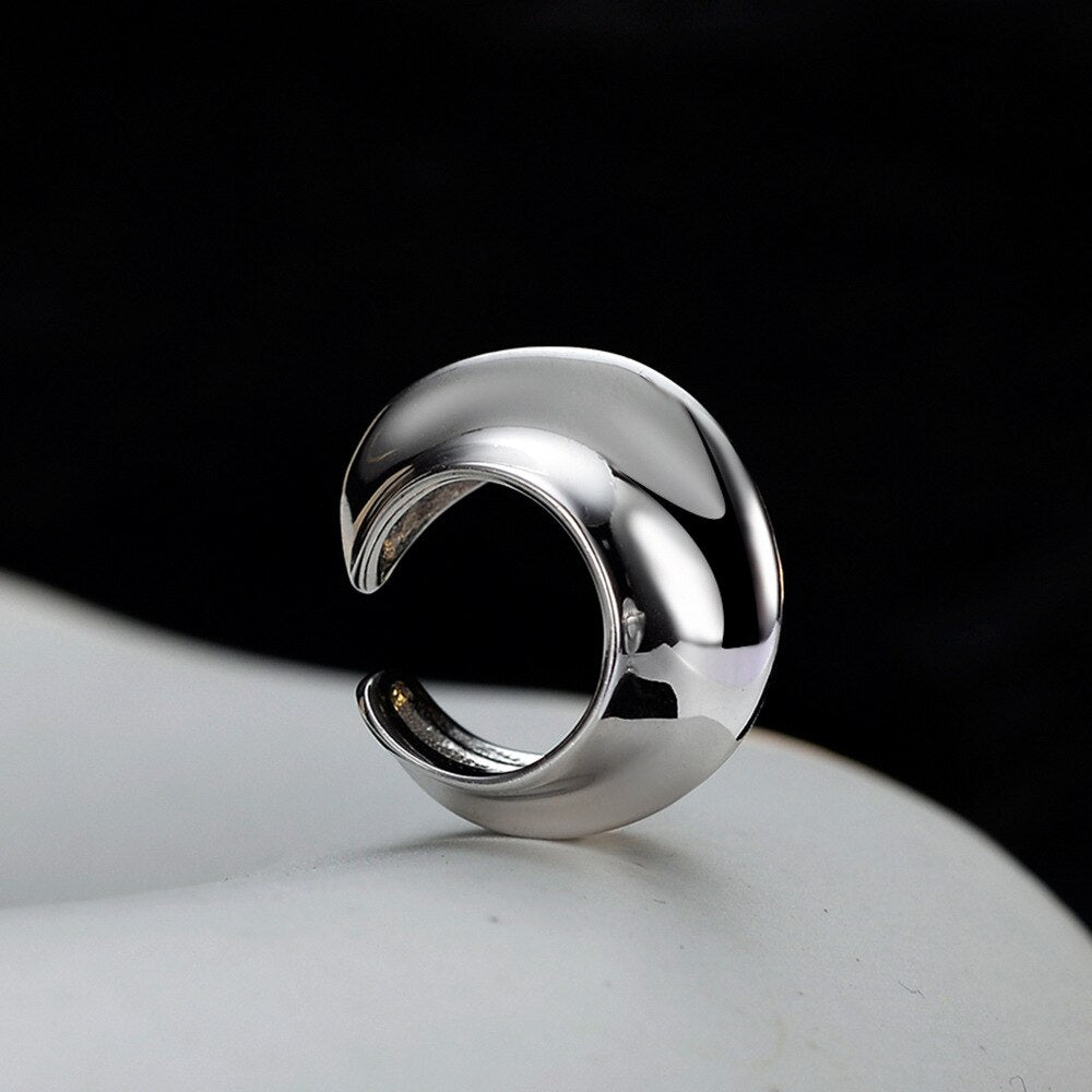 Thick Wavy Clip Earrings E1017 1 Piece