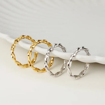 Twisting Band Irregular Ring R1156