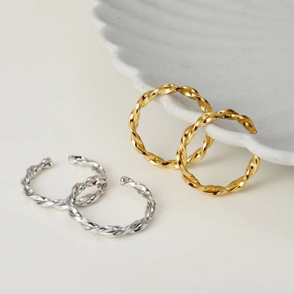 Twisting Band Irregular Ring R1156