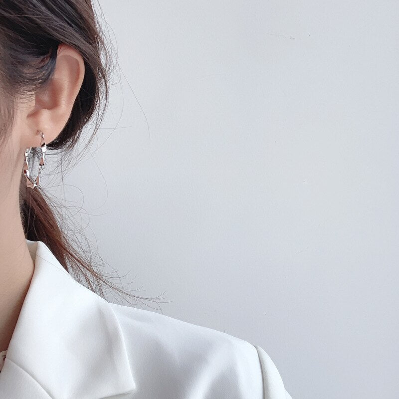 Twisting Wire Hoop Earrings E1043