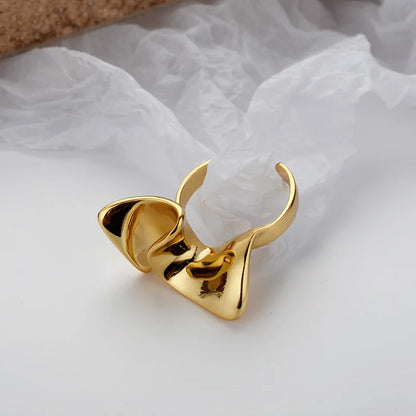 Wave Pattern Irregular Ring R1048