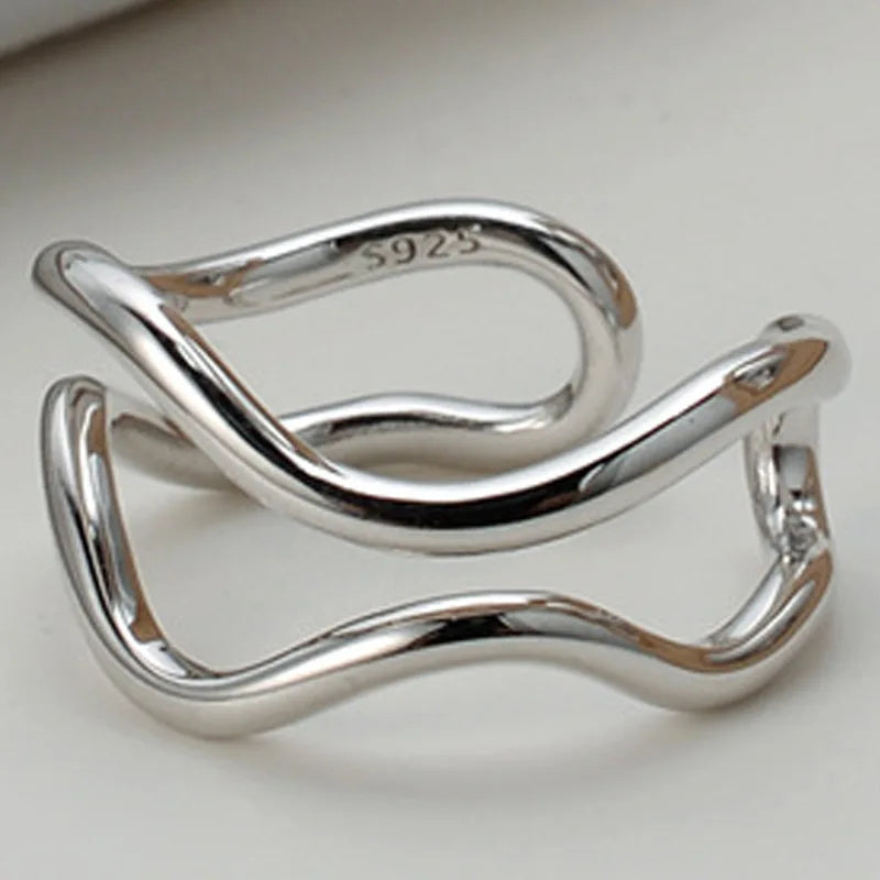 Wavy Wire Ring R1120