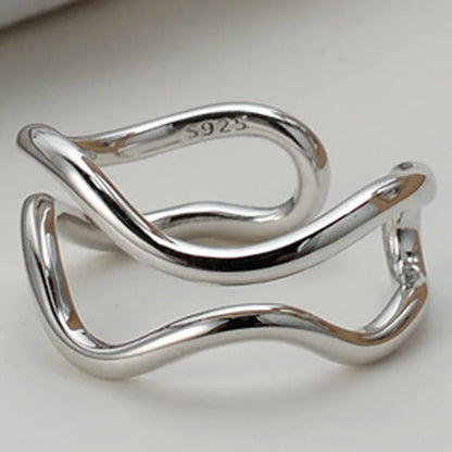 Wavy Wire Ring R1120