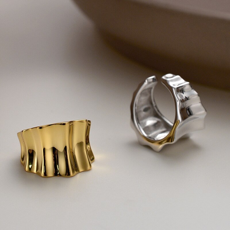 Wide Wavy Ear Cuff E1064 1 Piece