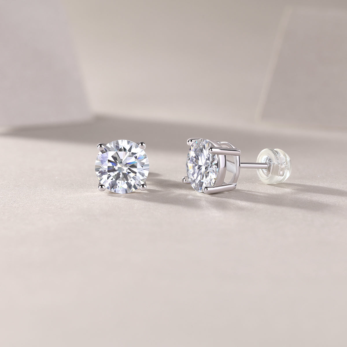 Solitiare Round Moissanite Stud Earrings