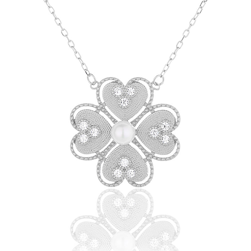 Freshwater Pearl Clover Necklace PN1009