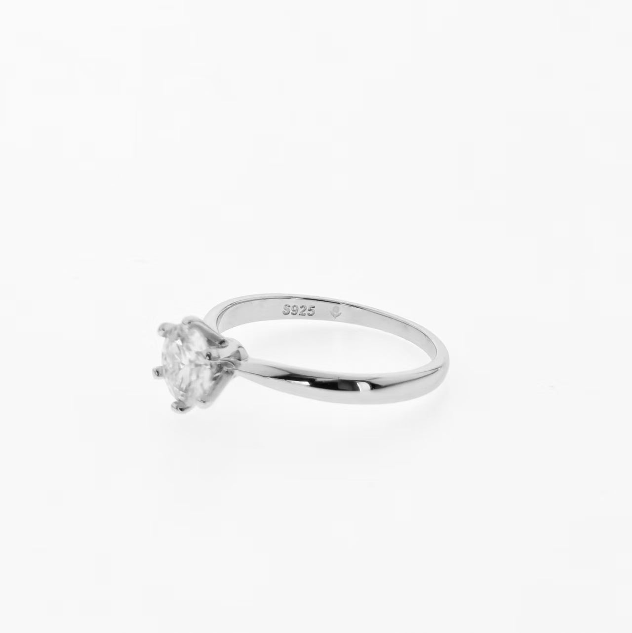 Round Solitaire Moissanite Ring