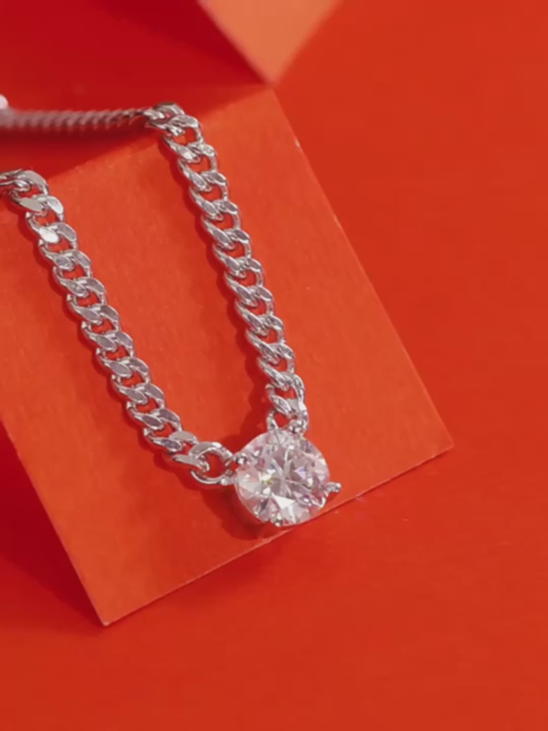 Solitiare Moissanite Curb Chain Necklace