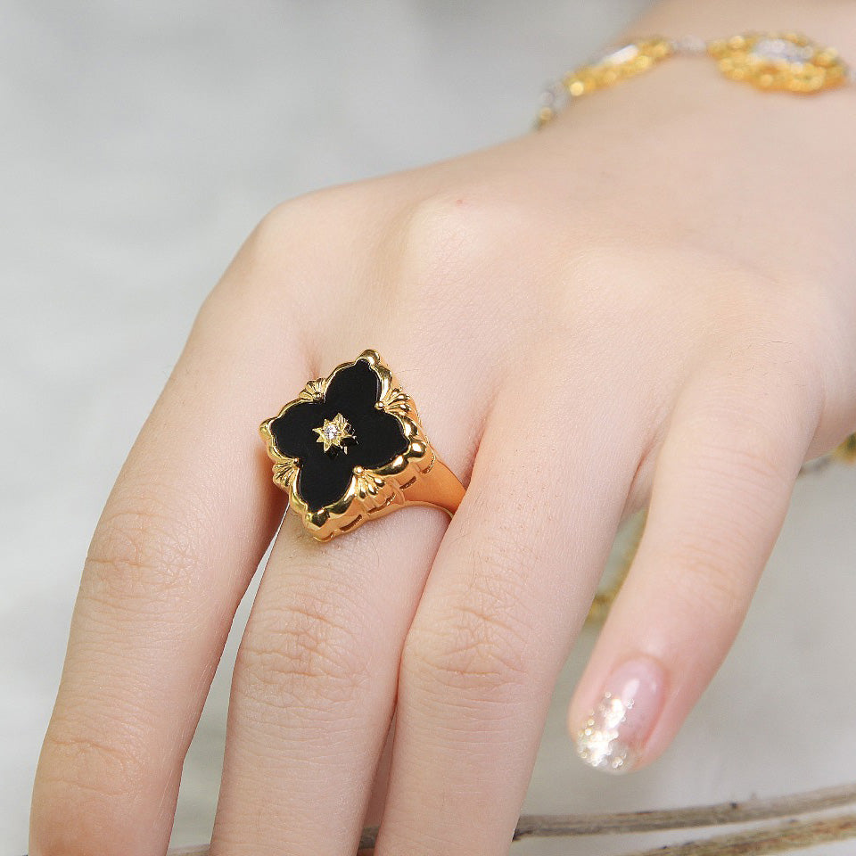 Agate Clover Fretwork Ring 5037