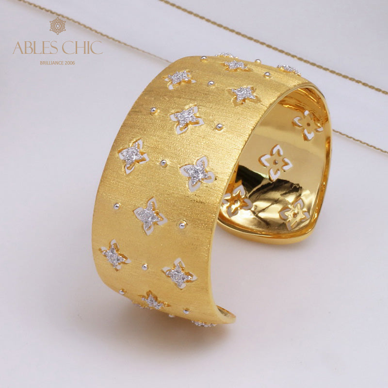 Celtic Clovers Wide Bracelet 5059