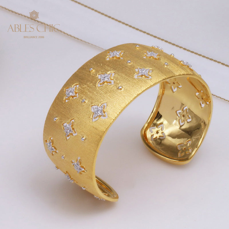 Celtic Clovers Wide Bracelet 5059