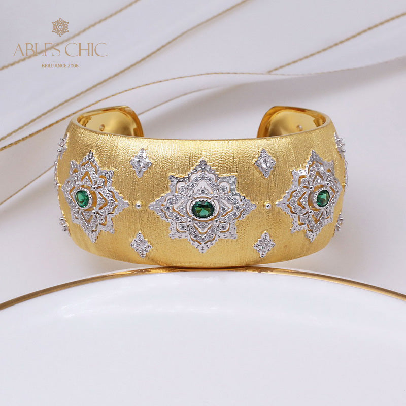 Dense Fretwork Emerald Floral Bracelet 5230