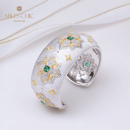 Dense Fretwork Emerald Floral Bracelet 5232