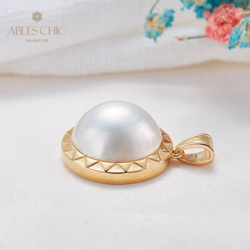 Mabe Pearl Minimalist Pendant 5841