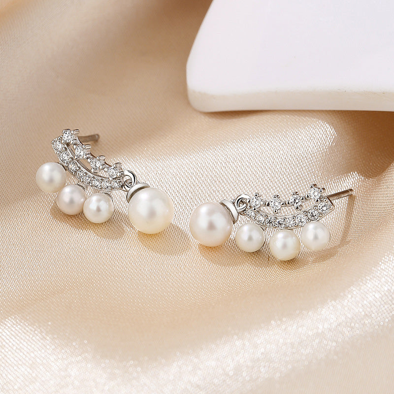 Pearls Floral Cluster Studs PE1037