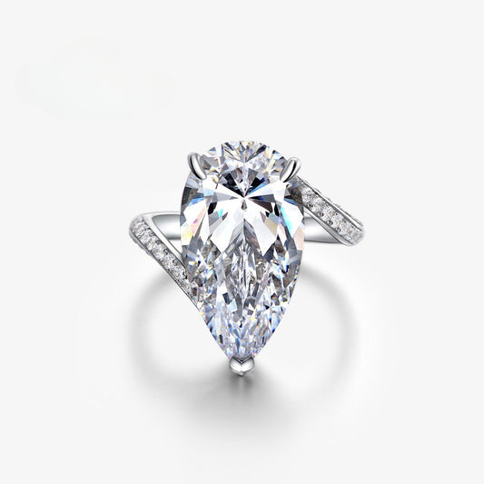 Solitaire Pear Wedding Ring R0934