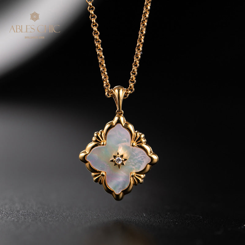 Clover Flower Necklace 5039