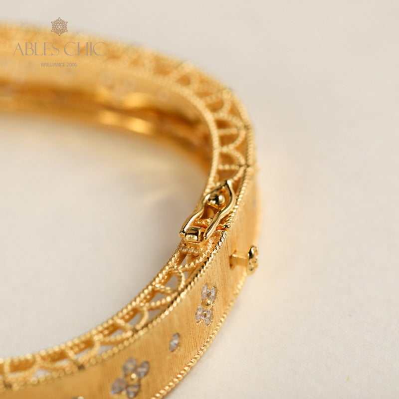 Zircon Clovers Celtic Bracelet 5775