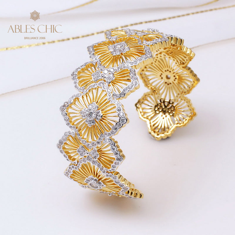 Iconic Floral Bracelet 5250