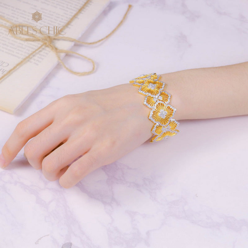 Iconic Floral Bracelet 5250