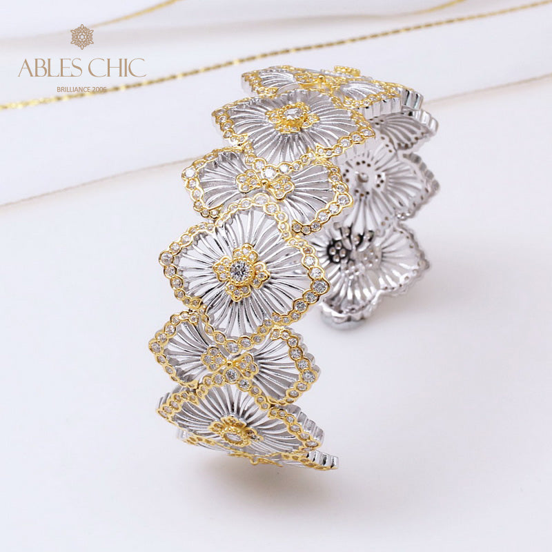 Airy Clovers Honeycomb Bracelet 5244