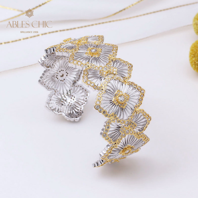 Airy Clovers Honeycomb Bracelet 6580
